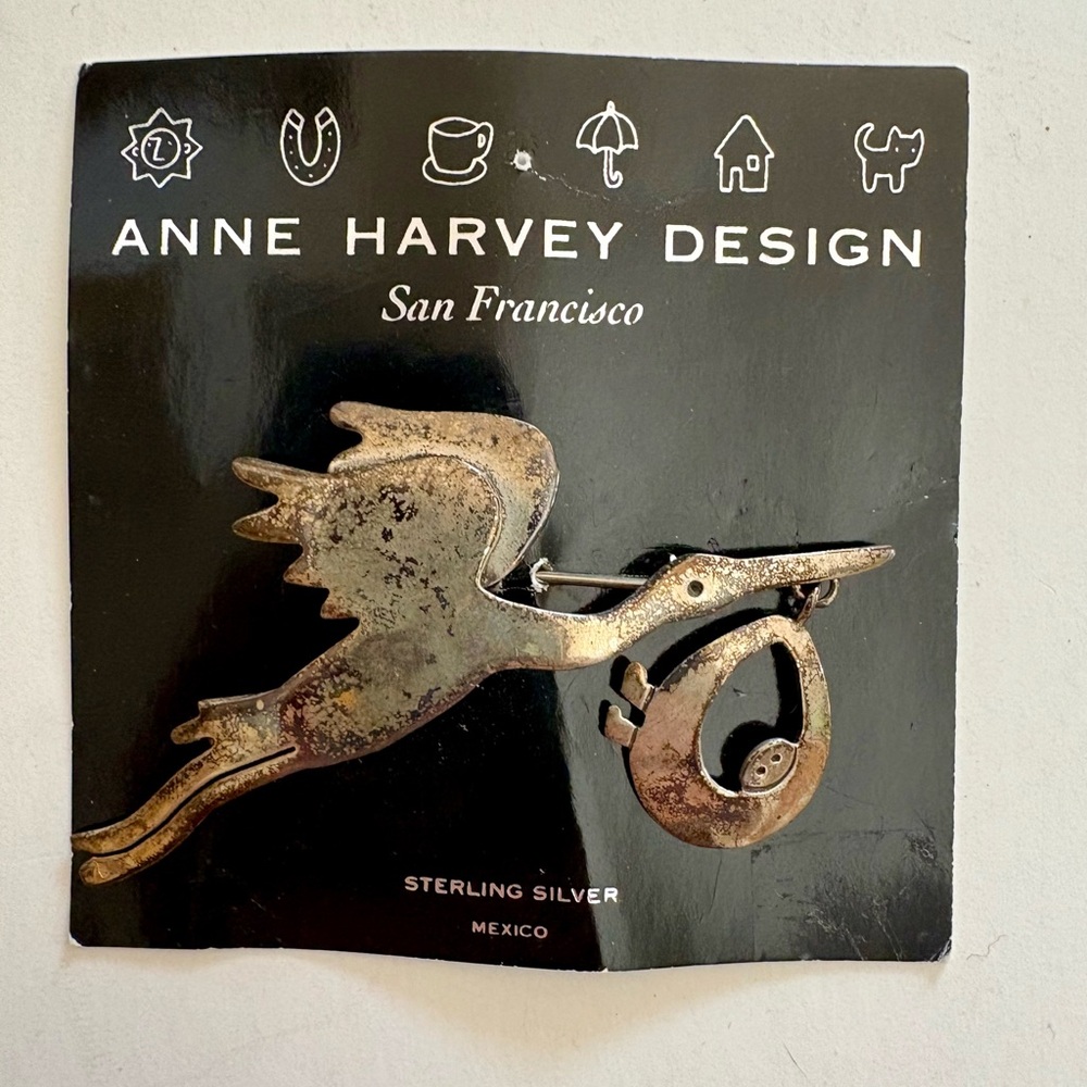 VINTAGE ANNE HARVEY 925 STERLING SILVER STORK WITH BABY BROOCH
